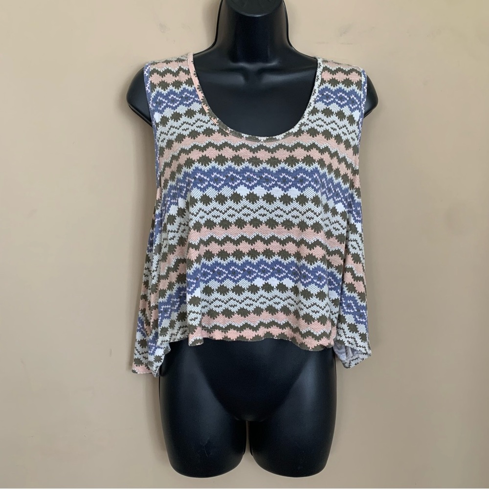 3/$15 SALE! Forever 21 Striped Aztec Print Flowy Crop Tank Top